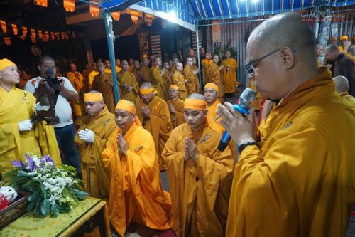 Cung tống kim quan HT.Thích Minh Nghĩa trà-tỳ