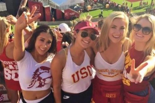 Ủng hộ Harvard và MIT, ĐH nổi tiếng đông SV châu Á cũng đâm đơn kiện chính quyền Trump
