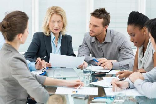 Bắt đầu đi làm cần IQ hay EQ