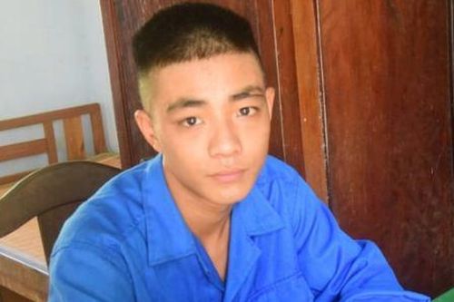 Trộm rút súng điện chống trả công an