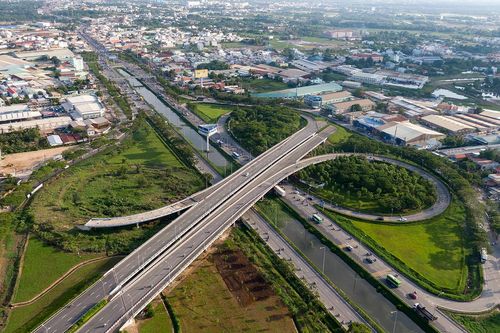 Thiếu vốn, TP.HCM phải xin lùi dự án để cân đối ngân sách