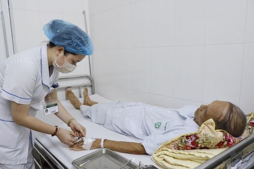 Khó nuốt, người đàn ông phát hiện 2 trọng bệnh