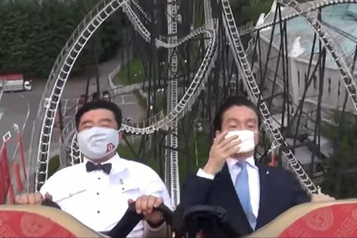 Công viên yêu cầu khách 'hét trong tim' khi chơi tàu lượn siêu tốc