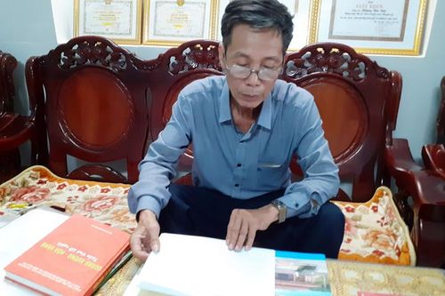 Người say mê lịch sử cách mạng quê hương