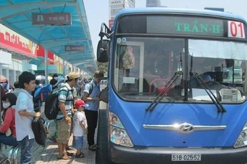 Đề án vận tải hành khách 393.000 nghìn tỷ đồng ở TPHCM: Xe bus vẫn ăn đong?