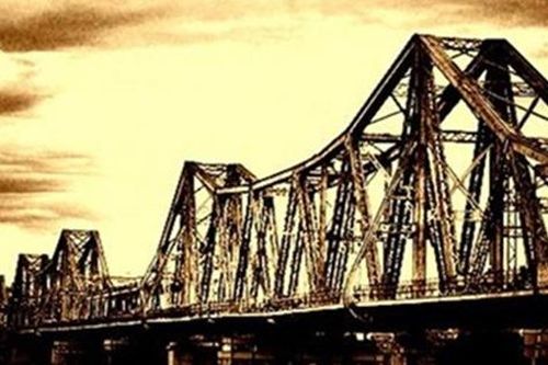 Triển lãm ảnh cầu Long Biên: Để nhớ một thời ta đã yêu
