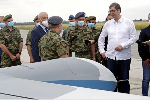 Serbia nhận máy bay không người lái, tên lửa từ Trung Quốc