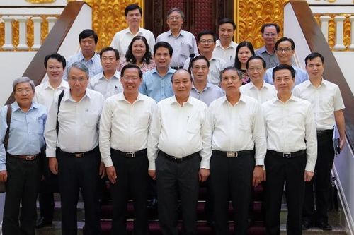 Thủ tướng chia sẻ với Bến Tre khi lần đầu tăng trưởng âm