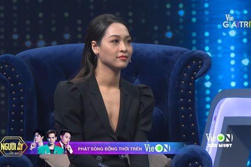 Nữ chính 'Người ấy là ai' bị bạn trai kéo vào chuyện tình tay ba