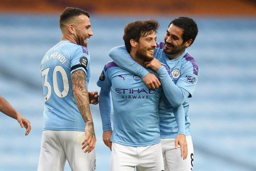 Man City trút giận, nã 5 'trái bom' vào lưới Newcastle