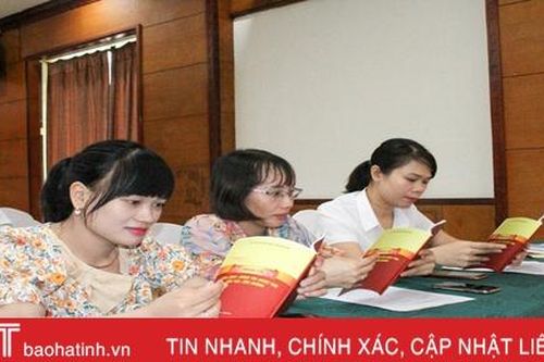 250 cán bộ chuyên trách văn hóa ở Hà Tĩnh được nâng cao kiến thức về hương ước, quy ước
