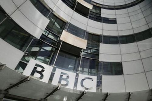 BBC chấm dứt miễn phí xem truyền hình đối với khách hàng trên 75 tuổi