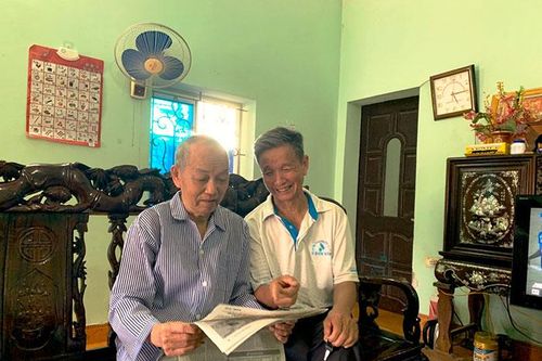 Chuyện của những người ở lại