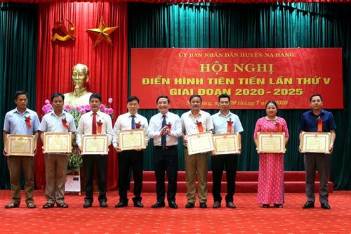 Na Hang tổ chức Hội nghị điển hình tiên tiến lần thứ V