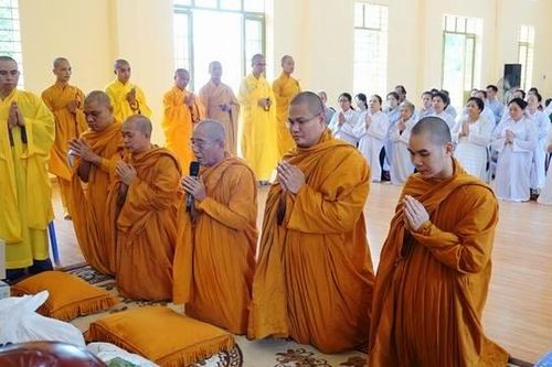 Các đạo tràng TP.HCM, Thanh Hóa cúng dường trường hạ