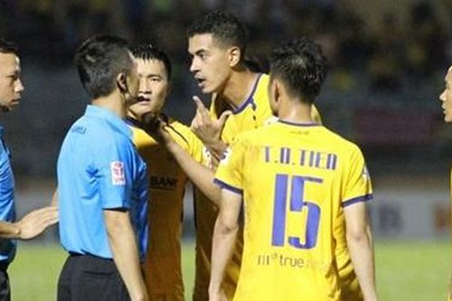 Hậu quả từ sai lầm của trọng tài