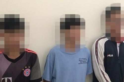 Cạnh tranh, thuê 3 thiếu niên tạt sơn, mắm tôm quán cà phê