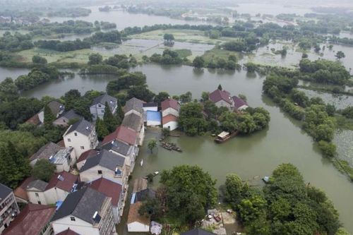 Vỡ đê sông Dương Tử, 9.000 người phải sơ tán