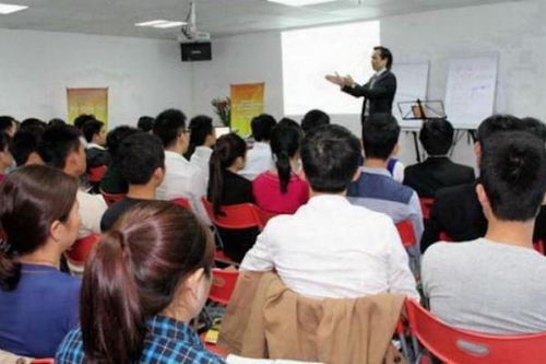 Sinh viên sa bẫy đa cấp - nhìn từ góc độ tâm lý