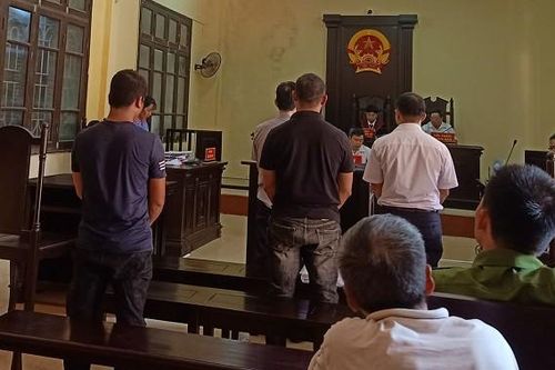 Bị chém 'toác' đầu nhưng từ chối… giám định