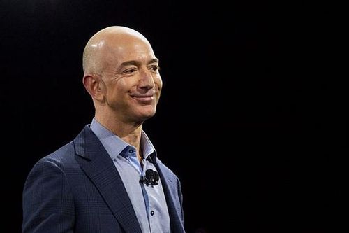 Hành trình của Jeff Bezos để trở thành người giàu nhất thế giới