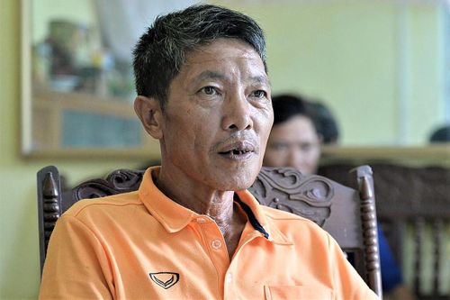 Bố Văn Hậu bất ngờ khi nghe tin con trai về nước
