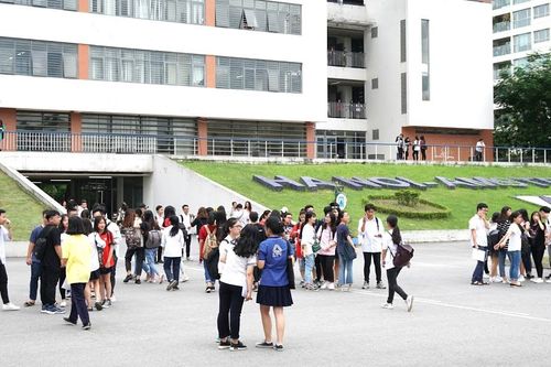 Để trường chuyên thực sự là nơi bồi dưỡng nhân tài - Bài 2: Cuộc tranh cãi chưa bao giờ 'hết nhiệt'