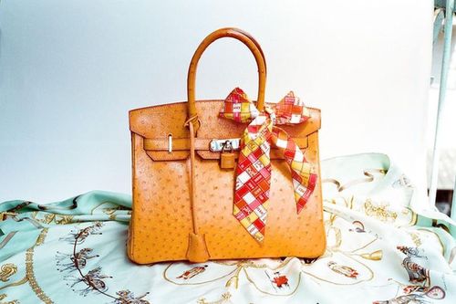 Sự thật 'tàn khốc' đằng sau những món đồ đắt đỏ của đại gia