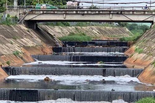 Người dân TP.HCM bức xúc ô nhiễm tại kênh Ba Bò