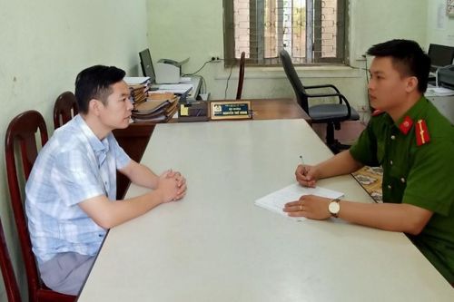 Khởi tố Phóng viên Tạp chí Môi trường và Xã hội về hành vi 'Cưỡng đoạt tài sản'