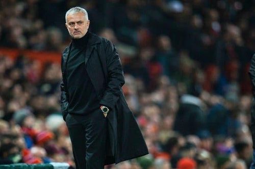 Tottenham hòa thất vọng, HLV Mourinho cạnh khóe trọng tài