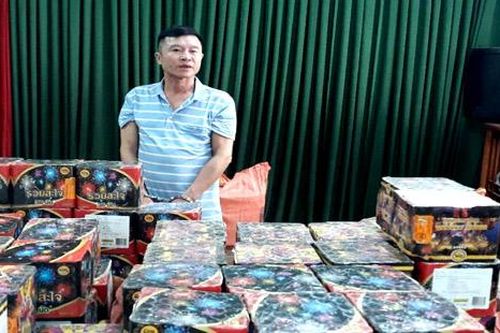 Bắt đối tượng cùng 600kg pháo nổ