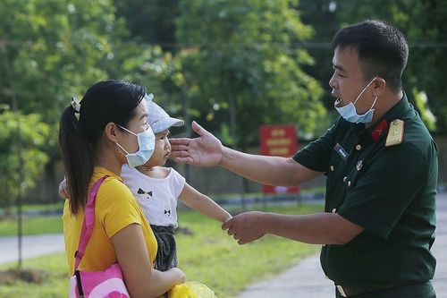 Thêm 3 trường hợp mắc COVID-19 được công bố khỏi bệnh