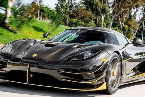 Những mẫu xe độc được làm hoàn toàn bằng sợi carbon