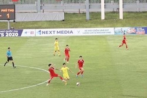 FC Phú Thọ giành chiến thắng đầu tiên