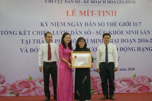 Mít tinh kỷ niệm ngày dân số thế giới
