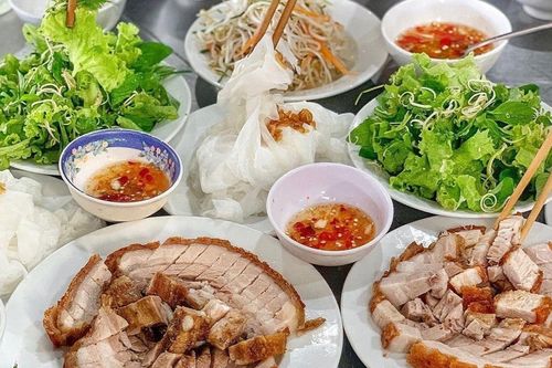 Khách Tây gợi ý loạt đặc sản hấp dẫn phải thử ở Huế