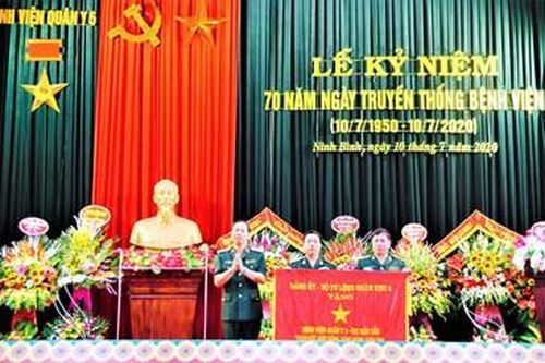 Bệnh viện Quân y 5 kỷ niệm 70 năm Ngày truyền thống