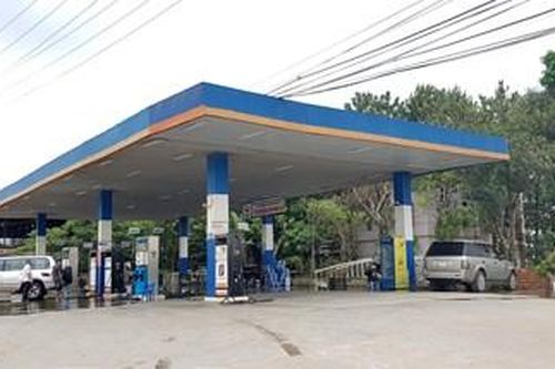 Sớm giải tỏa cây xăng vi phạm, bàn giao đất cho người dân