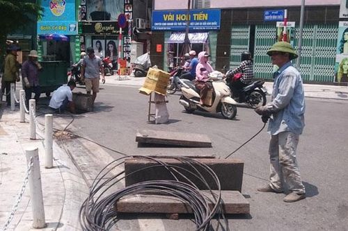 Hà Nội yêu cầu phối hợp đồng bộ thi công đào đường, đào hè