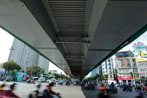 Cây cầu vượt lớn nhất Thủ đô sắp về đích