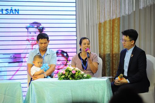 'Hạnh phúc sẻ chia' của các gia đình hiếm muộn