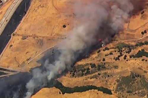 Cháy rừng tại California khiến hàng chục hộ gia đình phải sơ tán