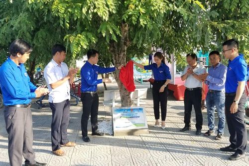 Biến điểm ô nhiễm trở thành khuôn viên xanh