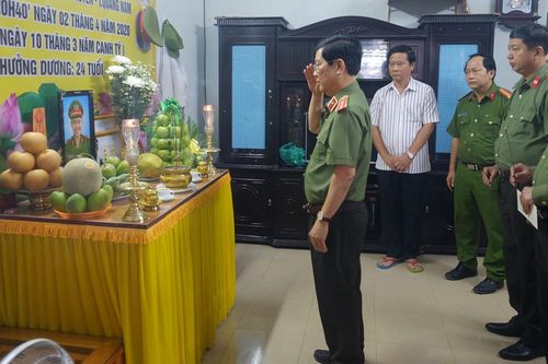 Giây phút đồng đội hy sinh