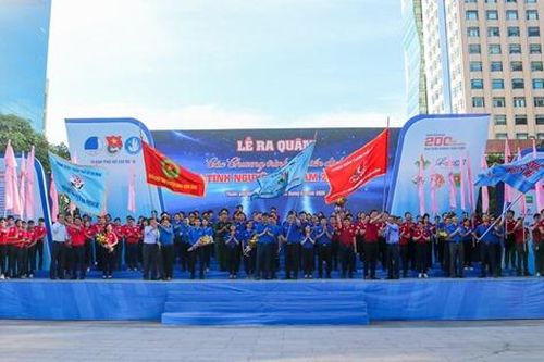 TP.HCM: Sôi nổi lễ ra quân chiến dịch tình nguyện hè 2020