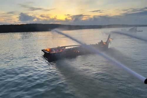 Cứu nạn thành công tàu kéo bị cháy trên sông Lòng Tàu