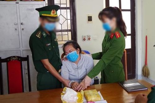 Bắt 'nữ chính' trong đường dây ma túy xuyên quốc gia, thu giữ 12.000 viên ma túy