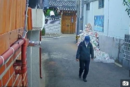 Khoảnh khắc cuối của Thị trưởng Seoul lúc đi tới nơi tự vẫn