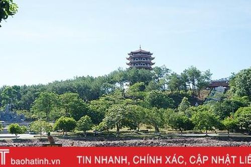 Có một Hà Tĩnh trong 'Khoảng trời, hố bom' của Lâm Thị Mỹ Dạ